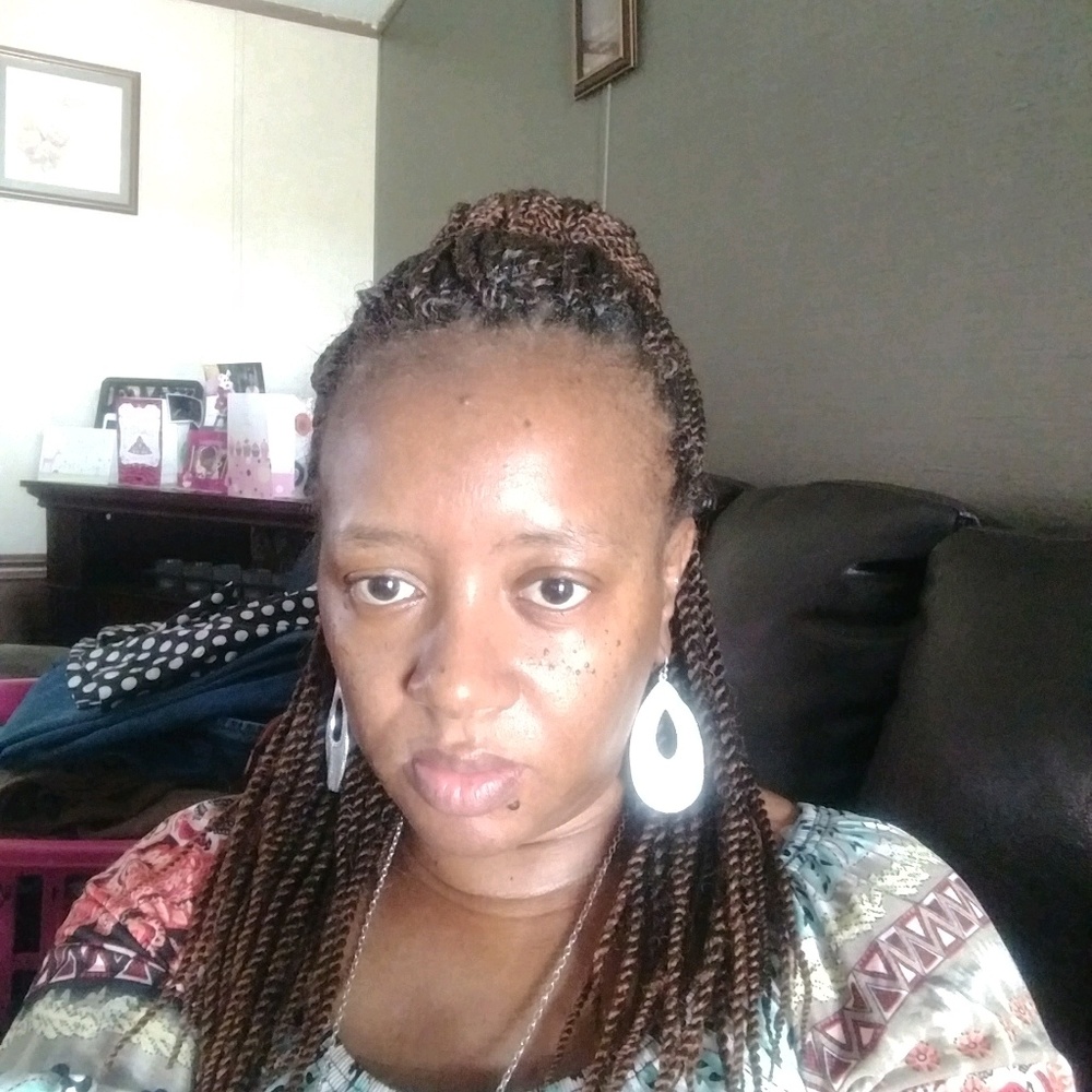 Meet your Posher, Danette